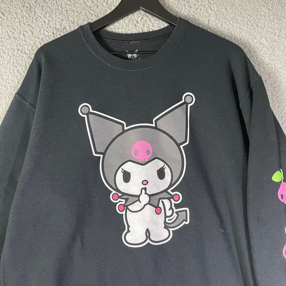 Kuromi‎ Sanrio Sweatshirt L Pink Skull Graphic Cozy Black Crewneck 2023 Bioworld - Picture 7 of 7